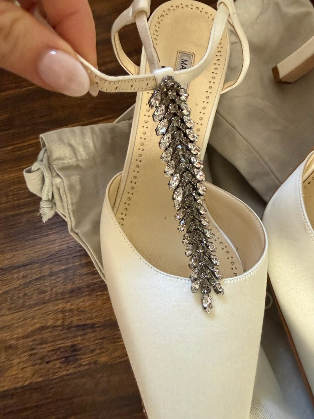 Gorgeous bridal manolo pump Size EU 40 (us 9.5)